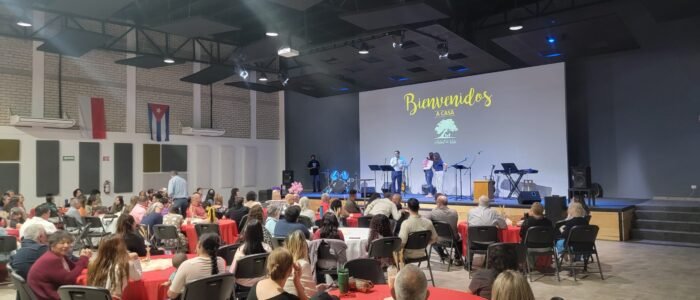 Iglesia Árbol de Vida Iglesia Árbol de Vida